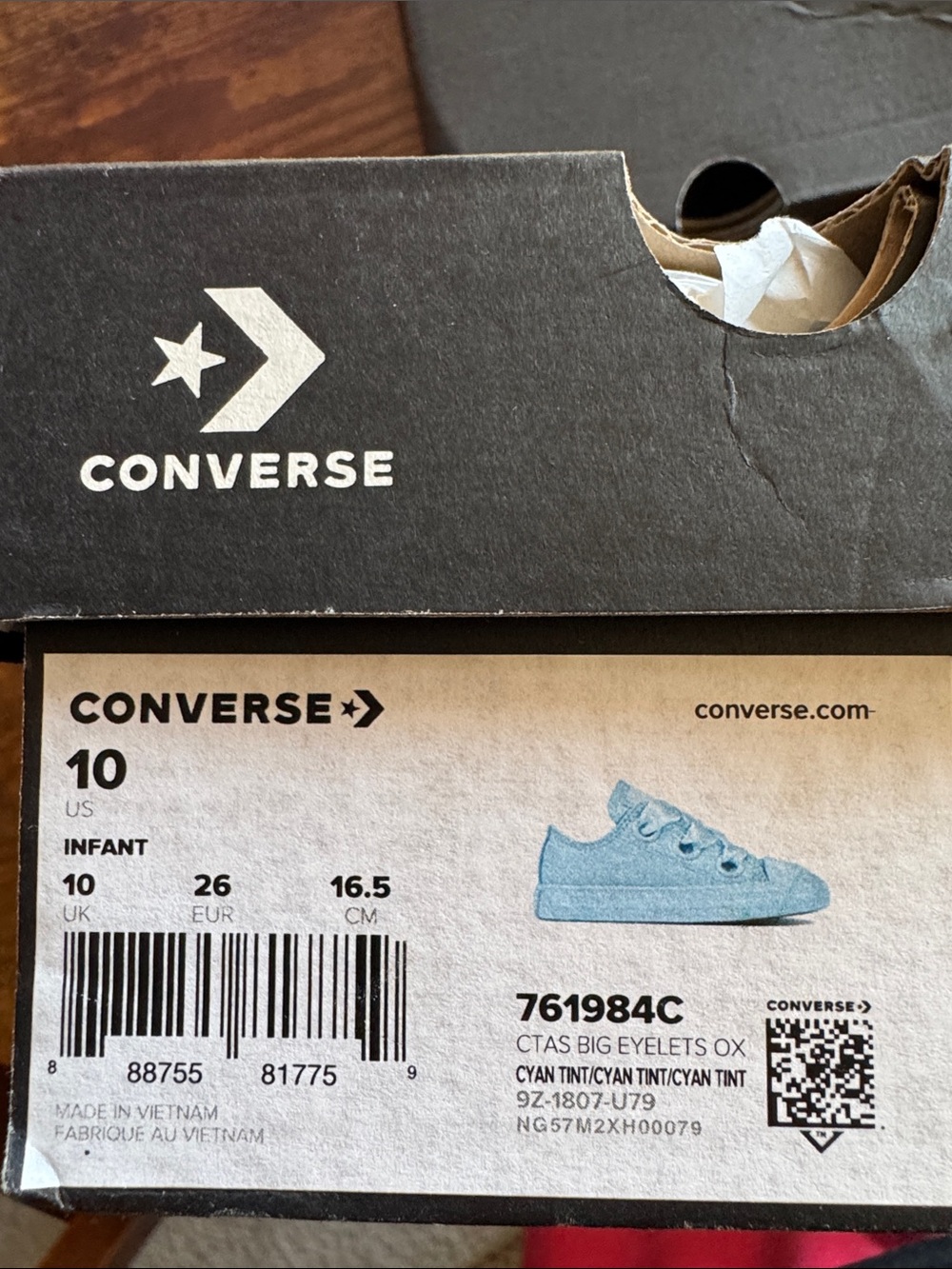 Blue Ribbon Converse - Picture 9 of 9